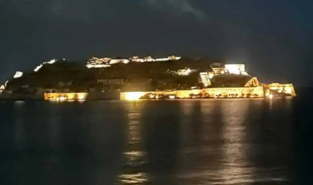 Σπιναλόγκα: Φωταγωγήθηκε ξανά το νησί του Λασιθίου
