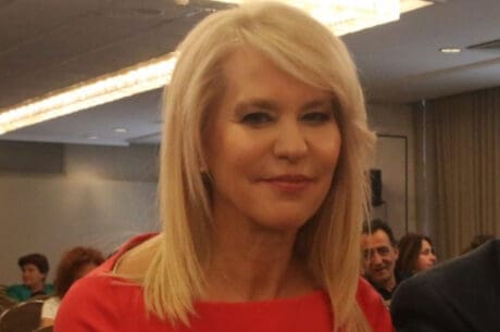 Θεοδώρα Τζάκρη