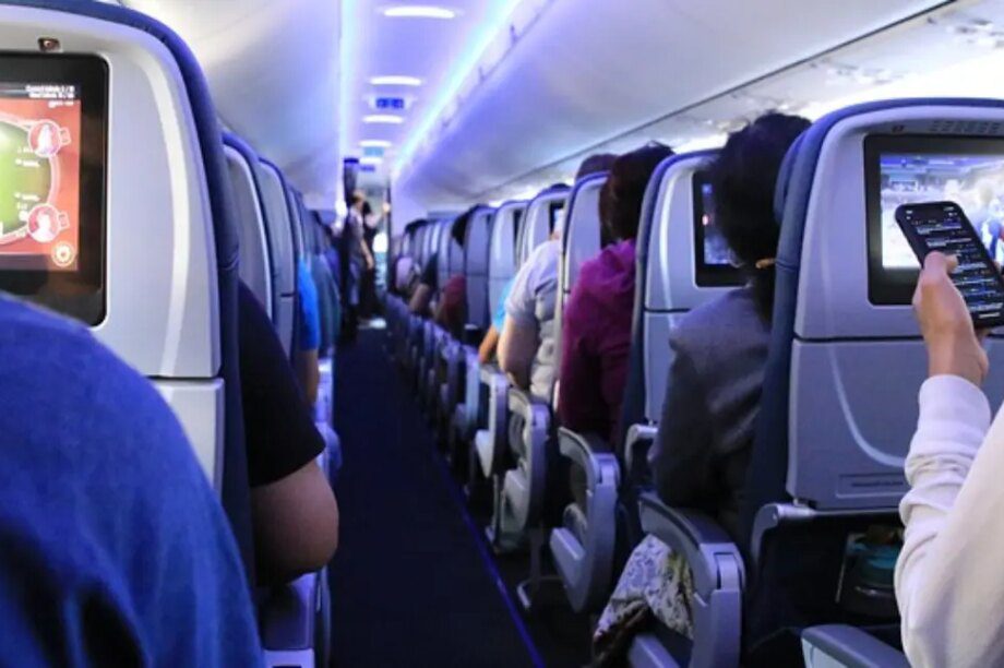 αεροπλάνο πτήση