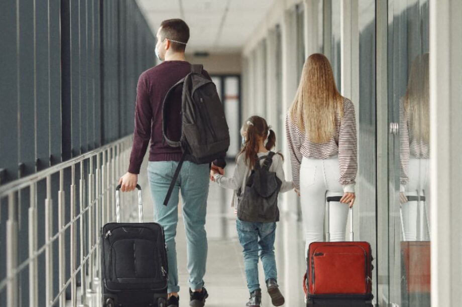 ΟΙΚΟΓΕΝΕΙΑ ΤΑΞΙΔΙ