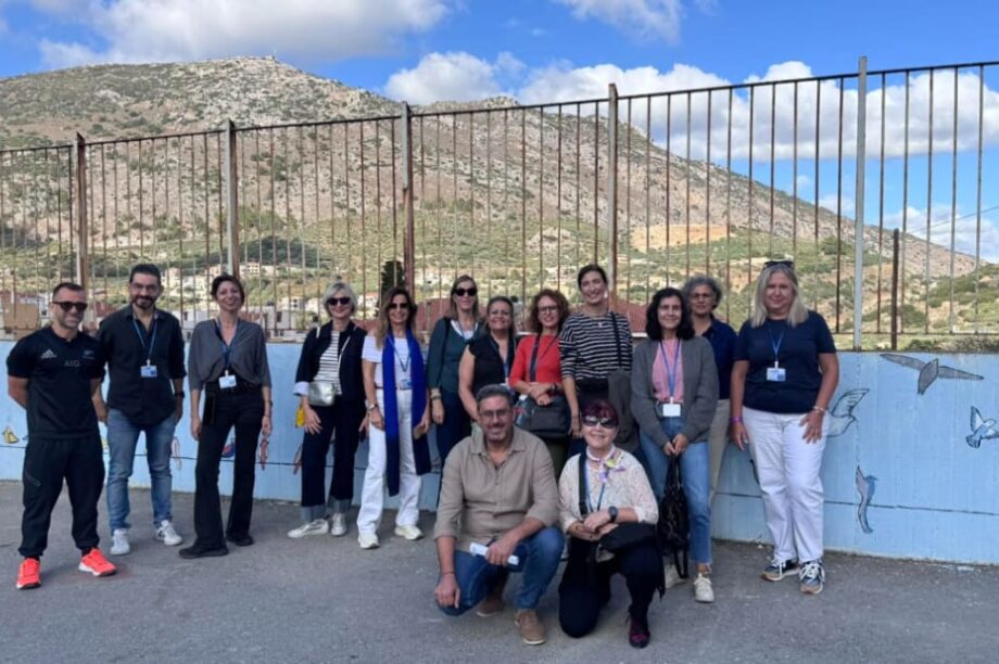 εκπαιδευτικοι