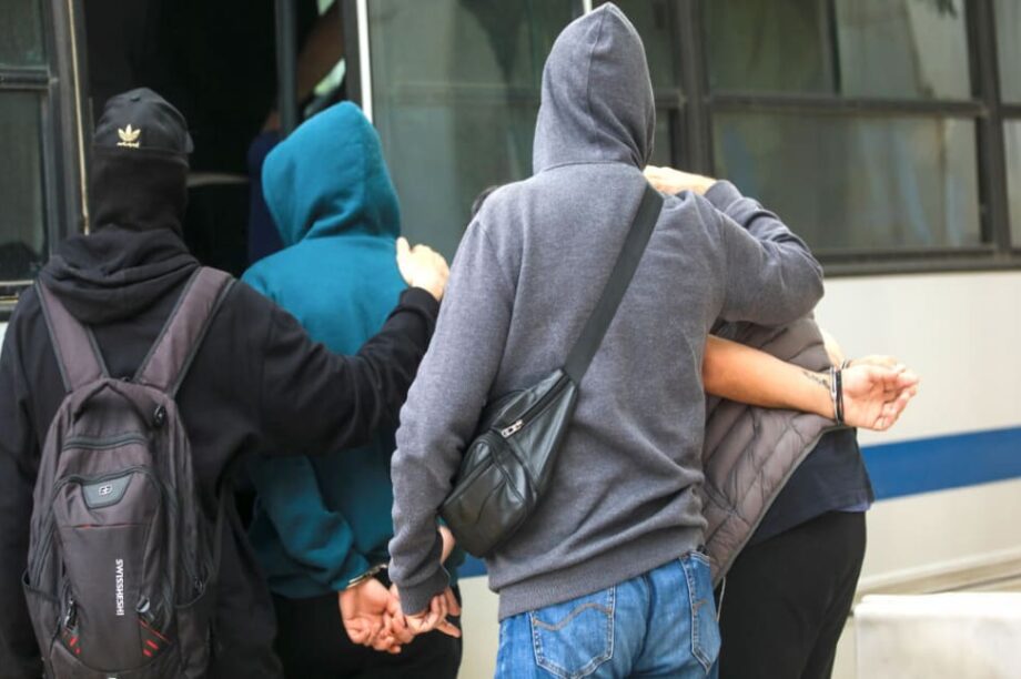 εγκληματική οργάνωση χούλιγκανς