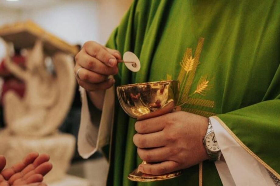 ιερέας Καθολική Εκκλησία