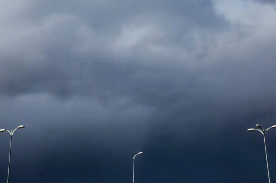 καιρός σύννεφα