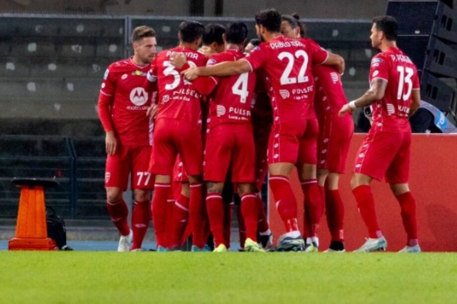 Κυριακόπουλος