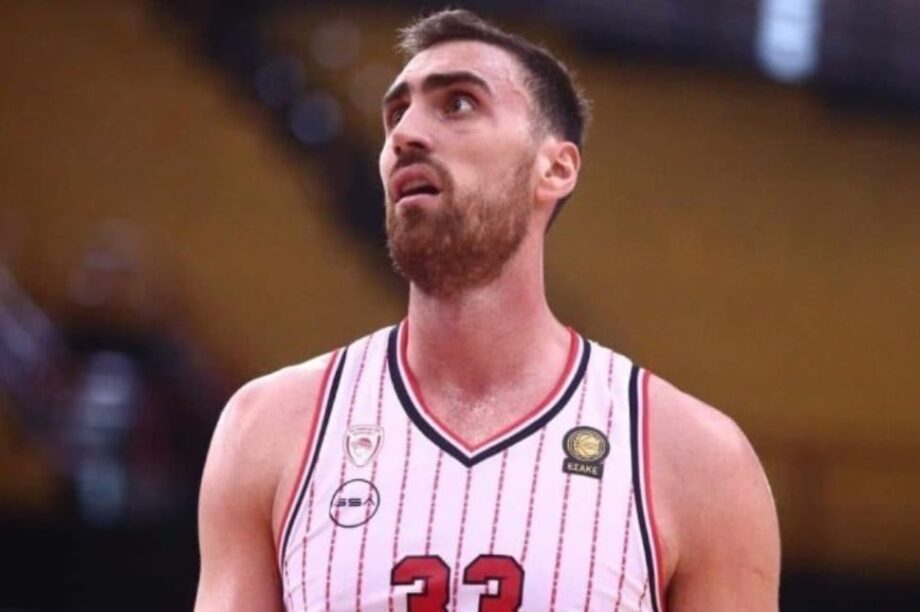 Νίκολα Μιλουτίνοφ