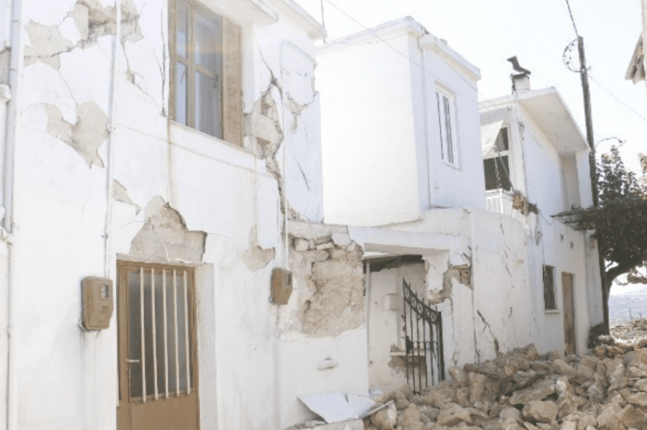 σεισμόπληκλτοι αρκαλοχώρι