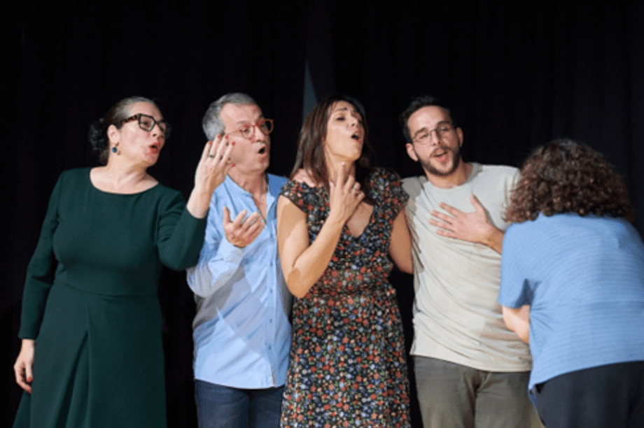 ΓΙΟΙ ΚΑΙ ΚΟΡΕΣ