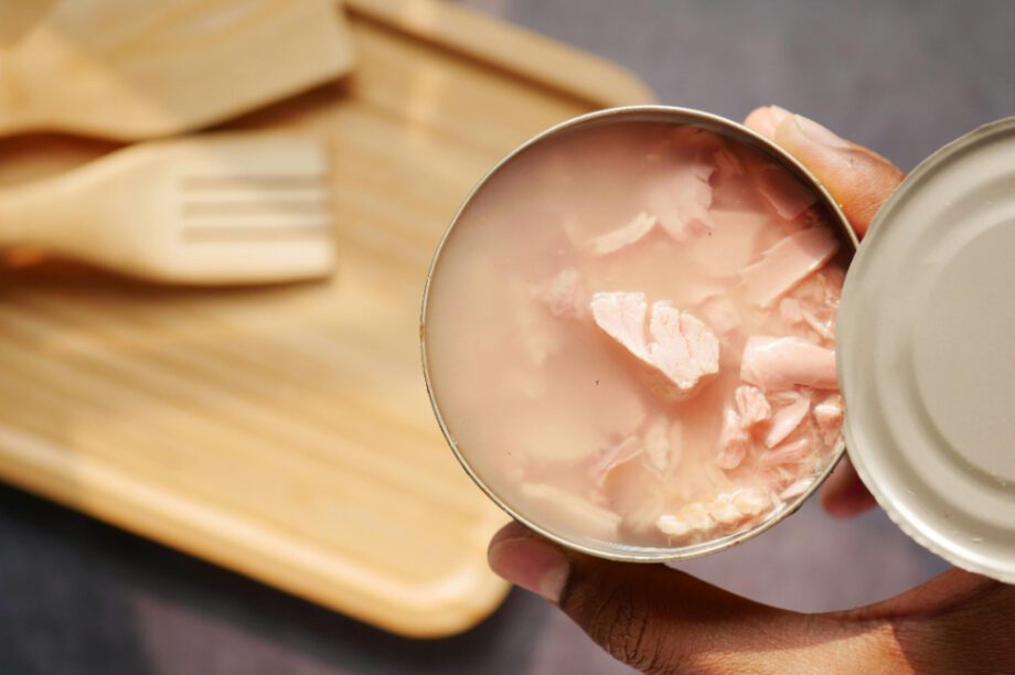 τόνος κονσέρβα