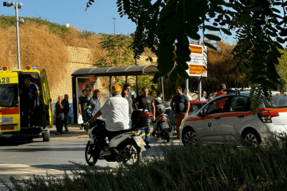 τροχαίο καινούργια πόρτα