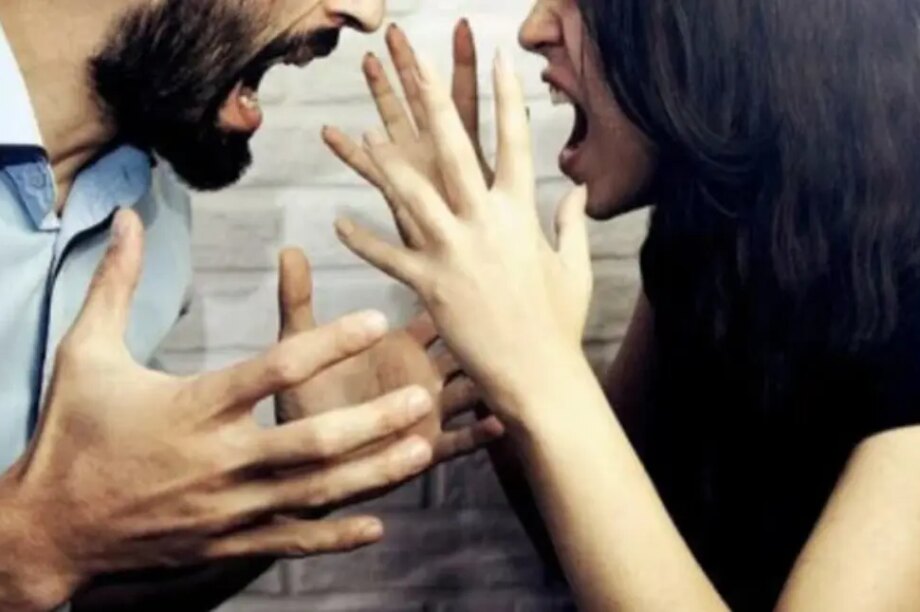 ζευγάρι μουρμούρα