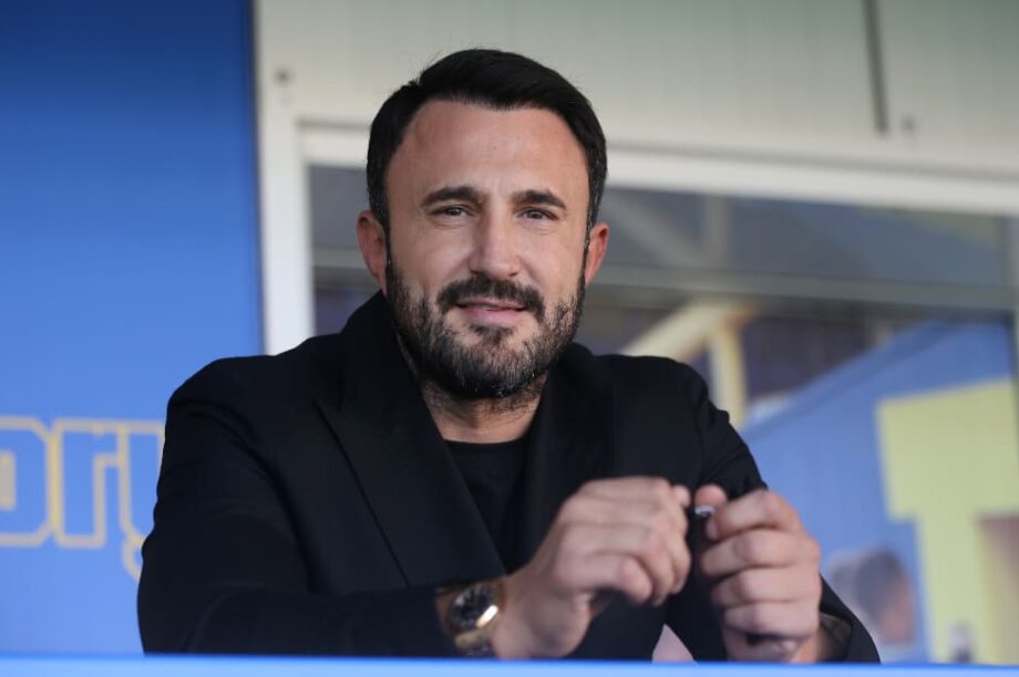 Άρης Καρυπίδης