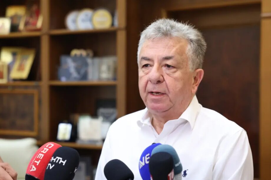 Στ. Αρναουτάκης: «Όλα τα δείγματα που έχουν ελεγχθεί αυτές τις μέρες είναι αρνητικά, όμως δεν εφησυχάζουμε»