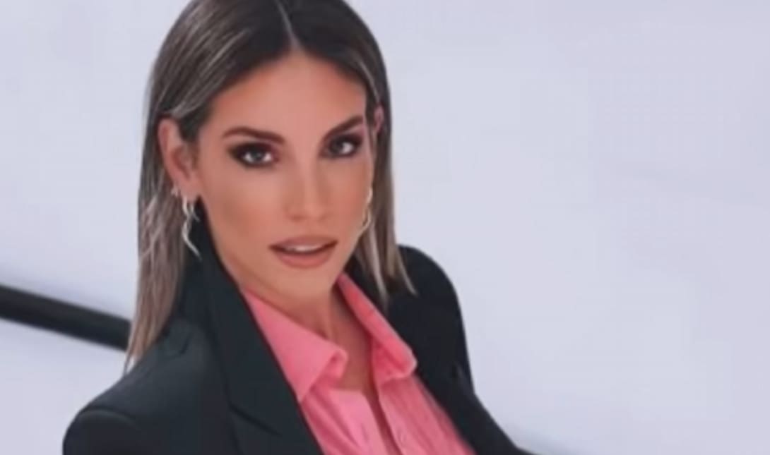 Αθηνά Οικονομάκου