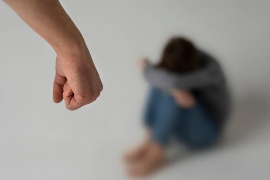 κακοποίηση