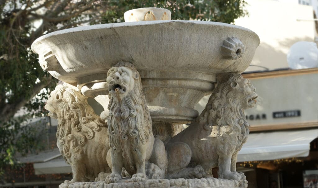 κρήνη Μοροζίνι 2