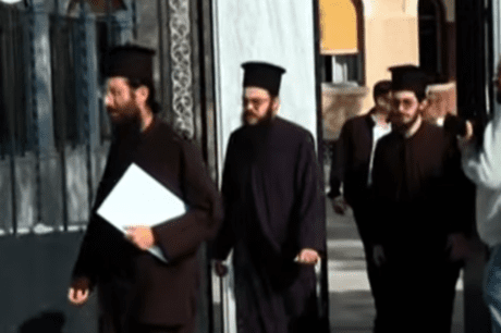 μοναχοί