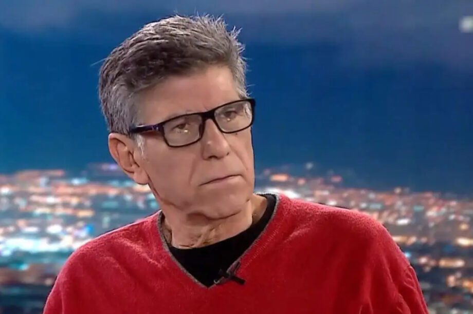 Γιάννης Μπέζος