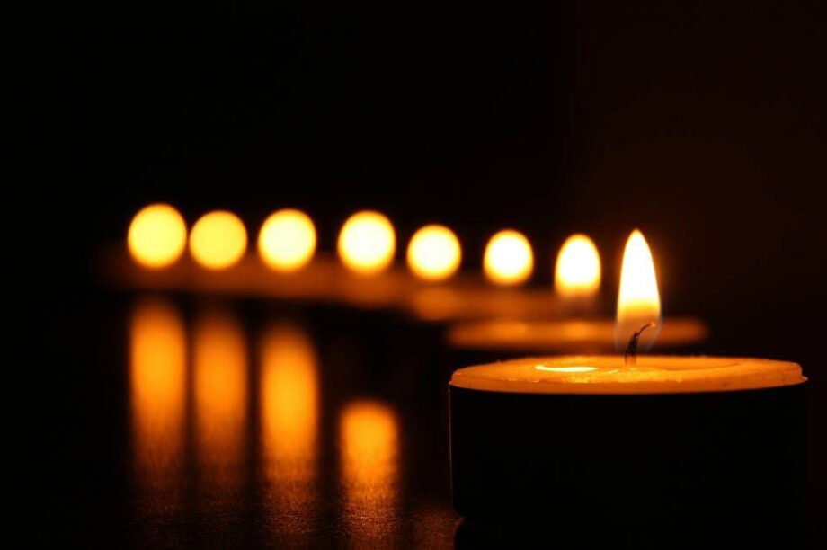 κεράκια νεκρός