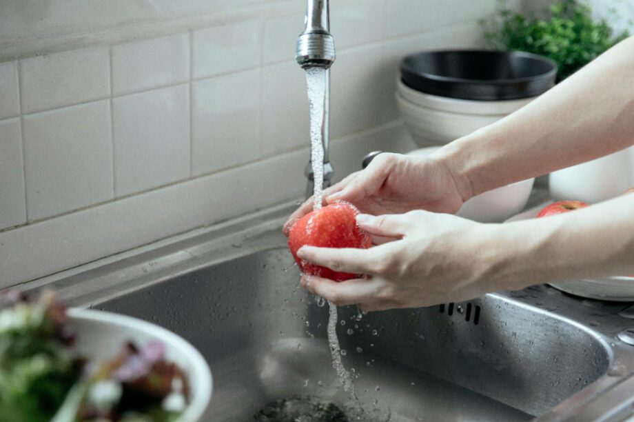 πλύσιμο φρούτα λαχανικά