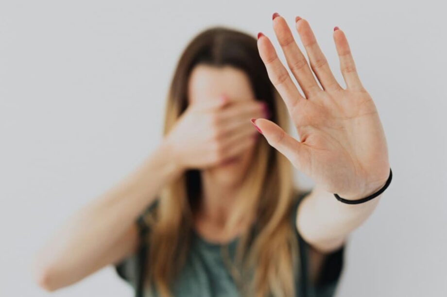 ενδοοικογενειακή βία ΑμεΑ