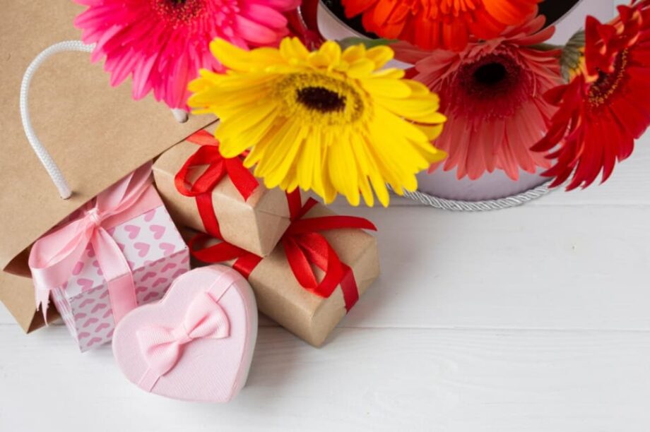 ΕΟΡΤΟΛΟΓΙΟ ΛΟΥΛΟΥΔΙΑ ΔΩΡΟ