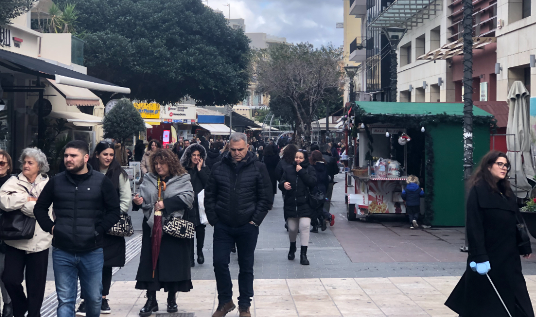 αγορά κέντρο ηράκλειο κίνηση κόσμος χειμώνας