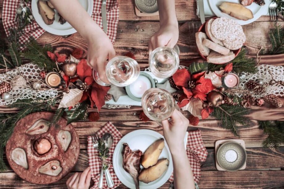 ΧΡΙΣΤΟΥΓΕΝΝΙΑΤΙΚΟ ΤΡΑΠΕΖΙ