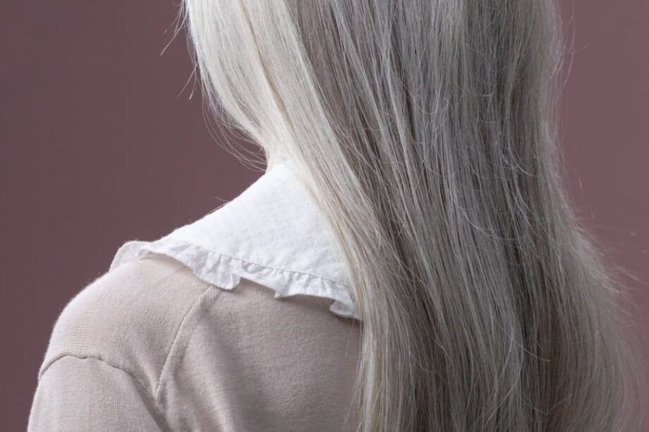 γκρίζα μαλλιά