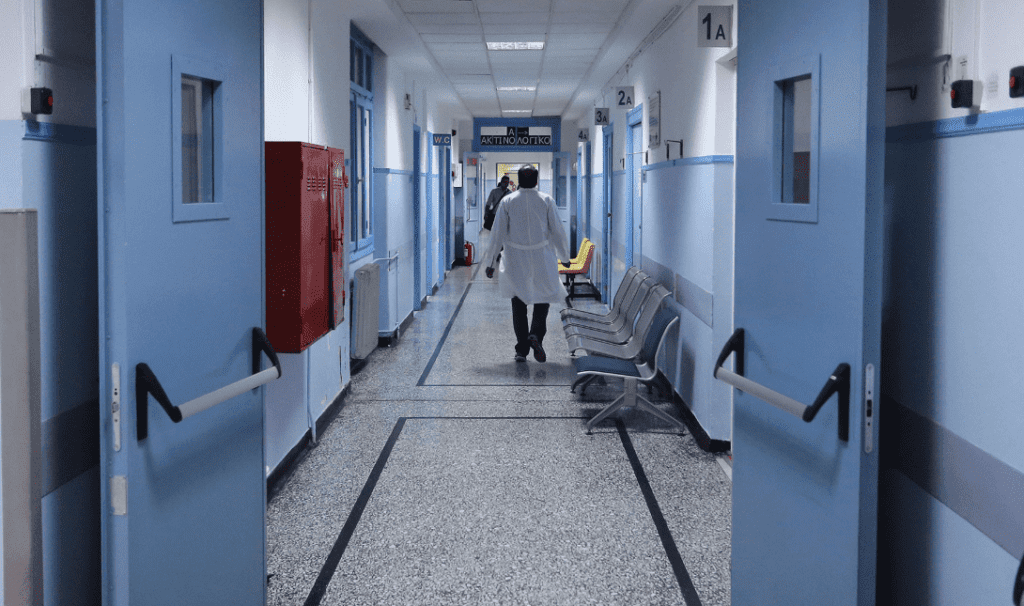 νοσοκομείο νοσοκομείο γιατρός διάδρομος