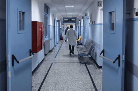 νοσοκομείο νοσοκομείο γιατρός διάδρομος