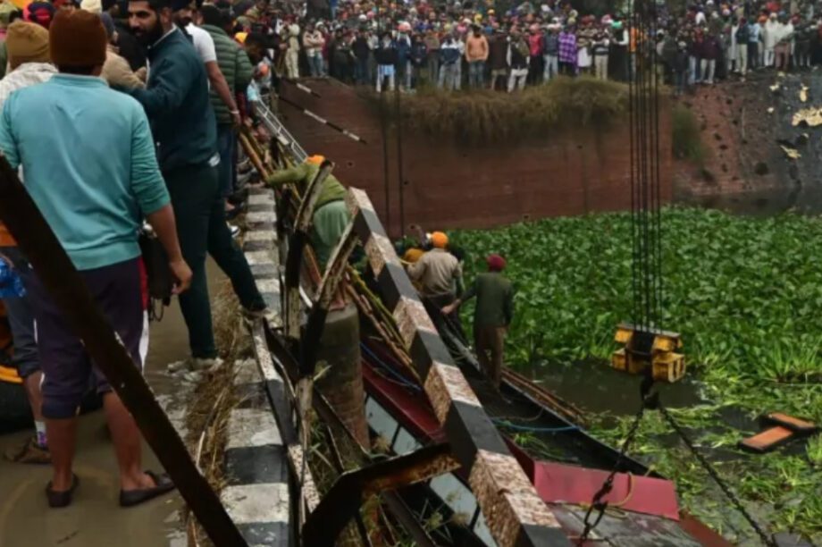 Ινδία λεωφορείο