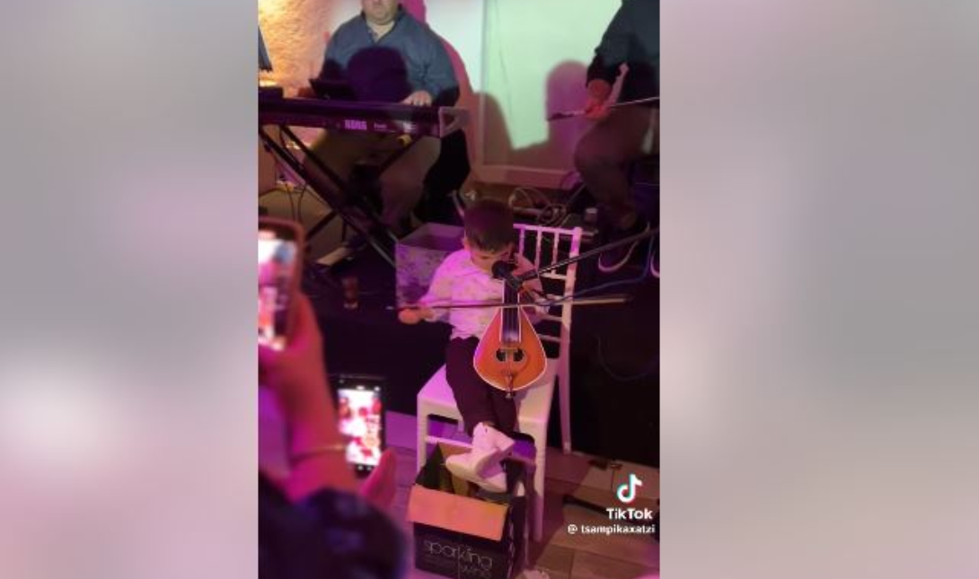 μικρός λυράρης Σαμόλη
