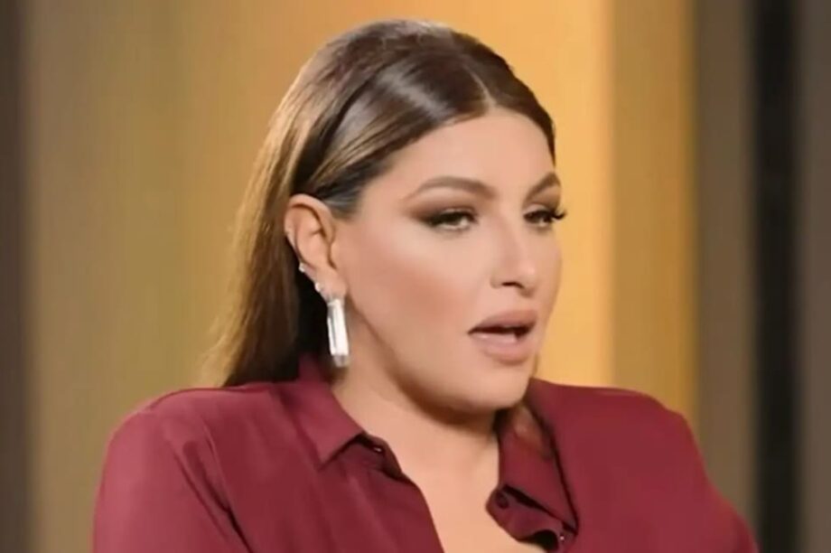 Έλενα Παπαρίζου