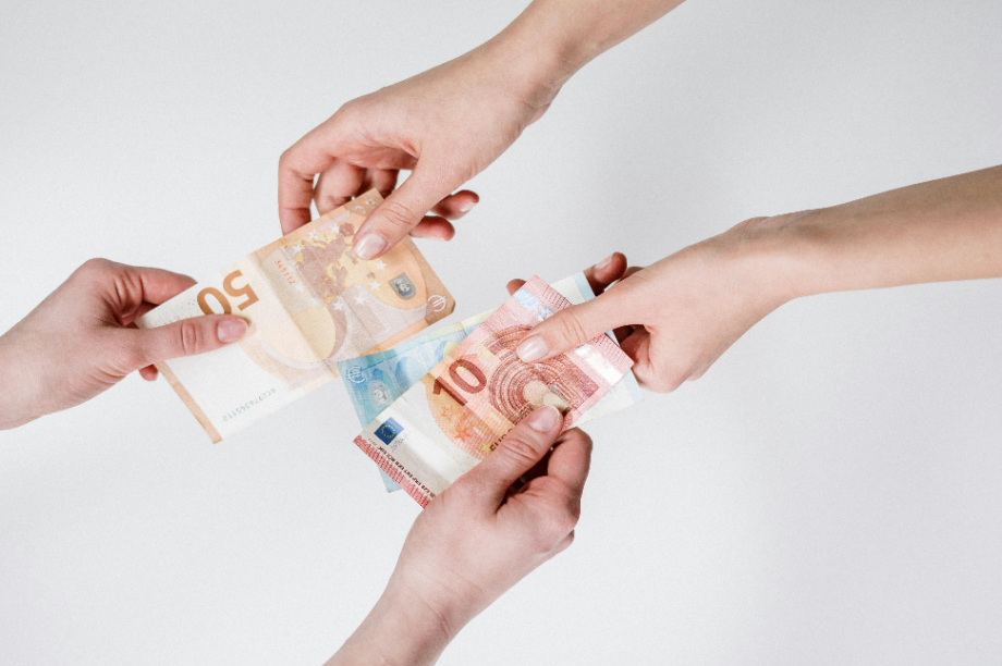 χρήματα κατώτατος μισθός