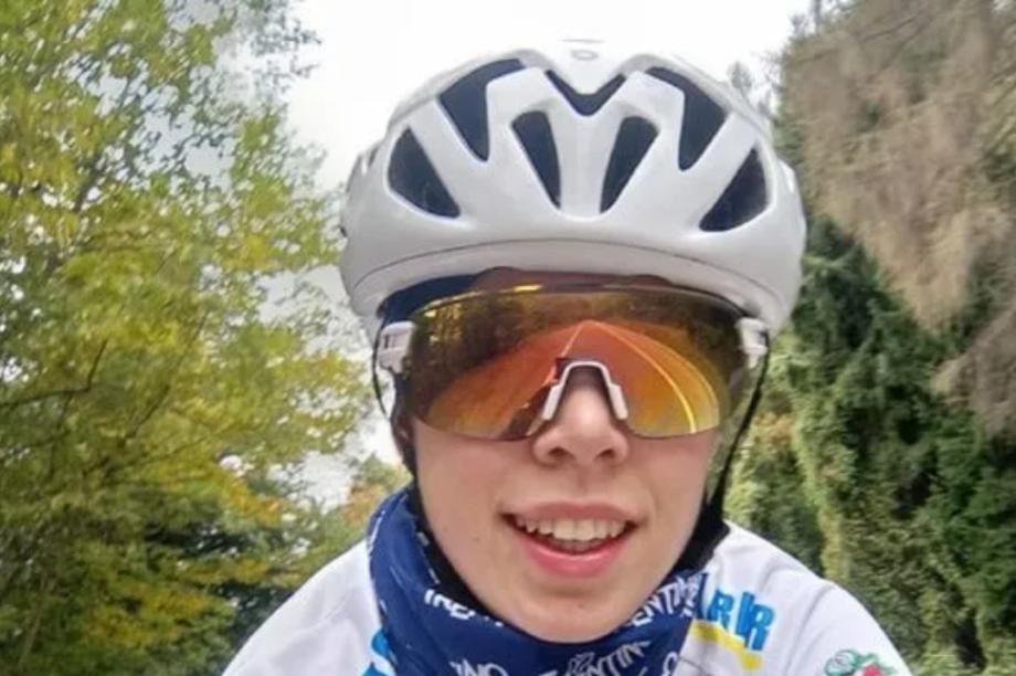 19χρονη ποδηλάτισσα