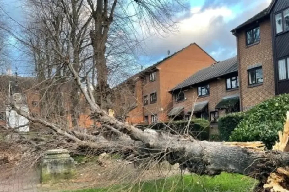 Βρετανία καταιγίδα Χενκ