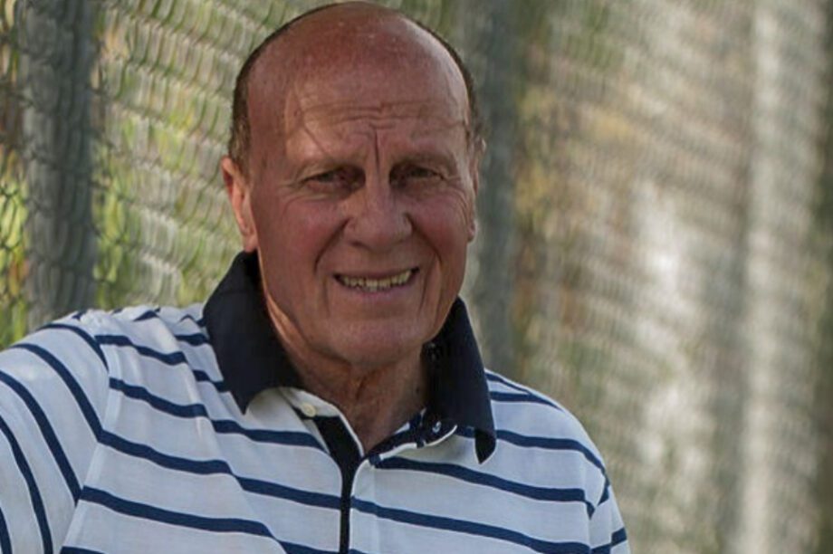 Μίμης Δομάζος