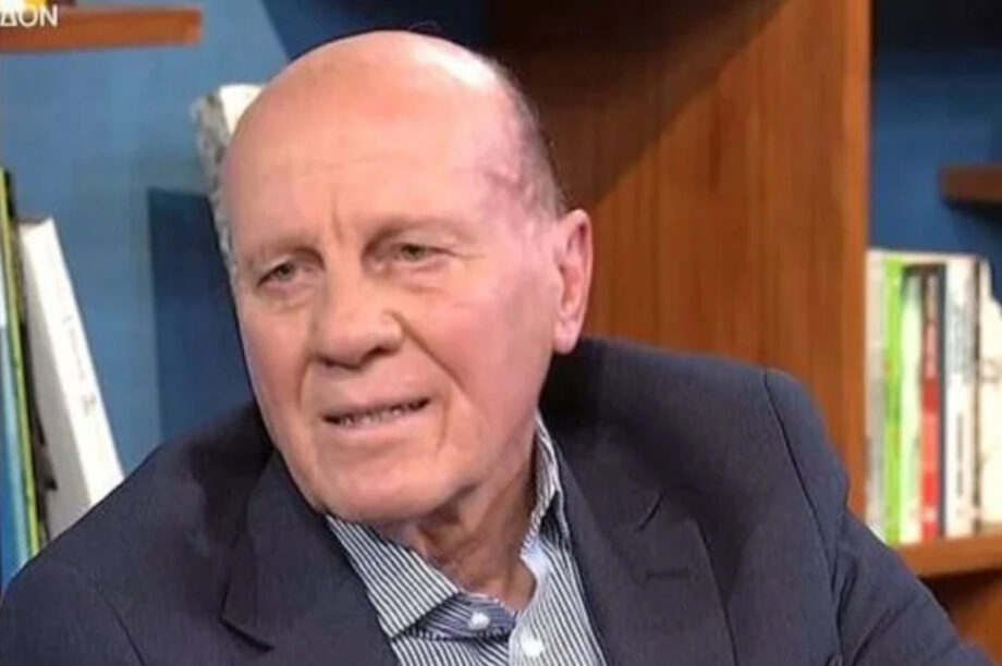 Μίμης Δομάζος