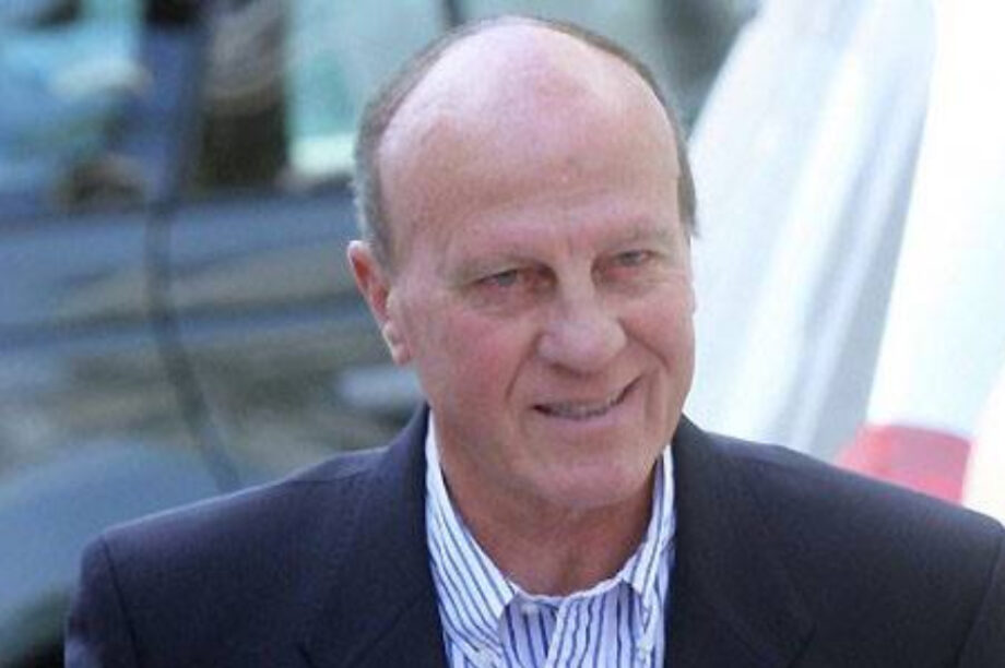 Μίμης Δομάζος