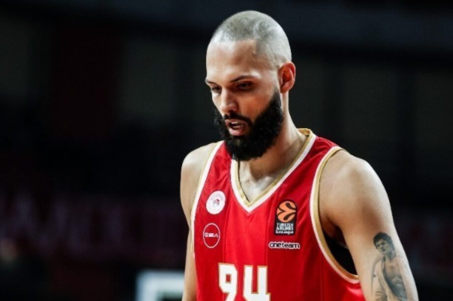 Εβάν Φουρνιέ Ολυμπιακός