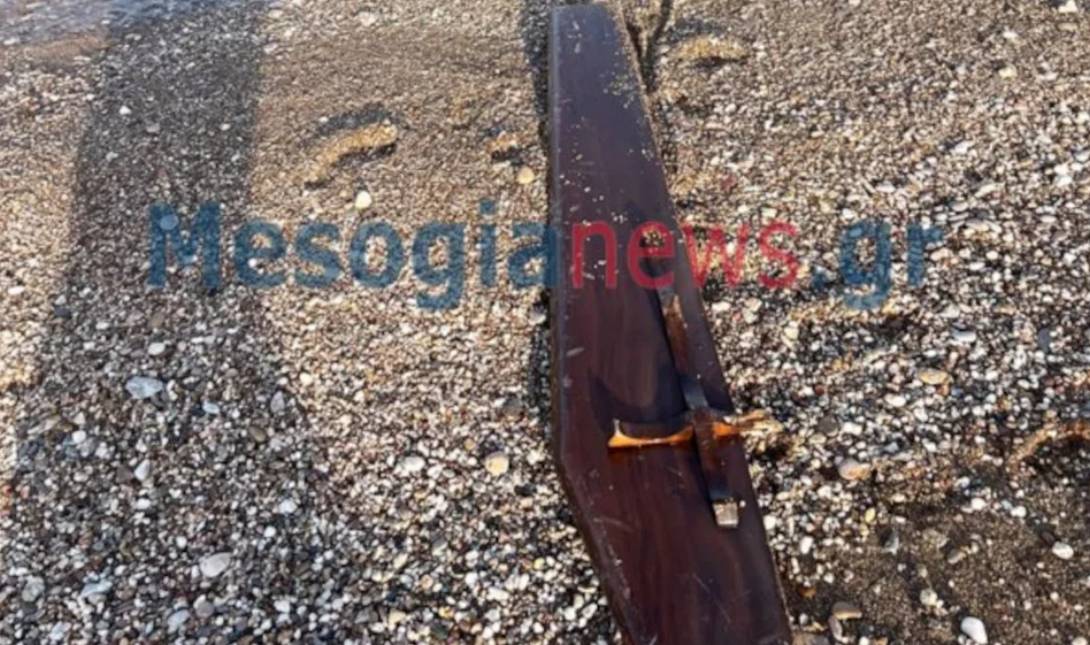 φέρετρο ξεβράστηκε Κερατέα