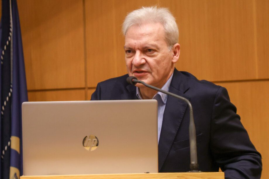 Αλέξης Καλοκαιρινός