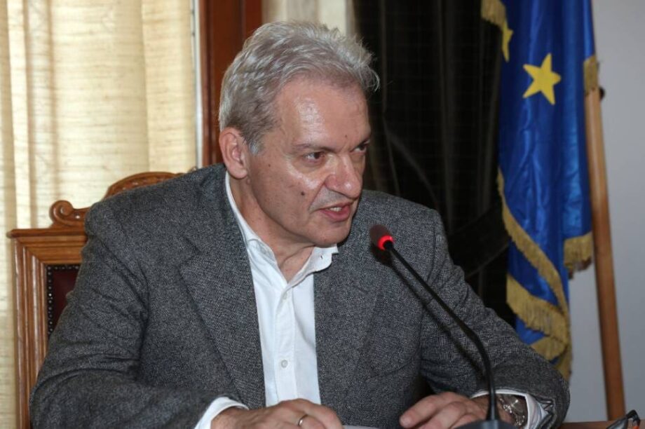 Αλέξης Καλοκαιρινός