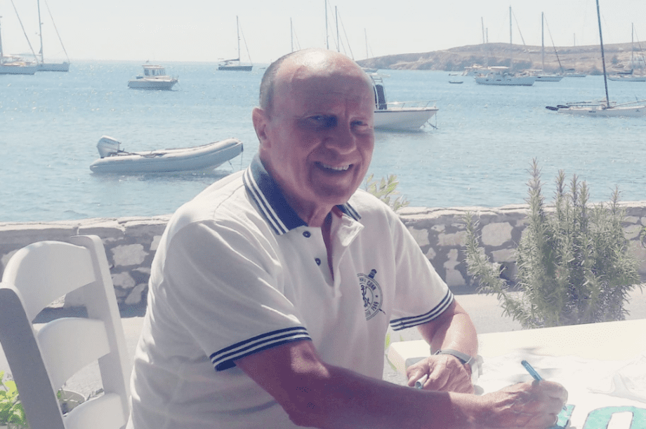 Μίμης Δομάζος