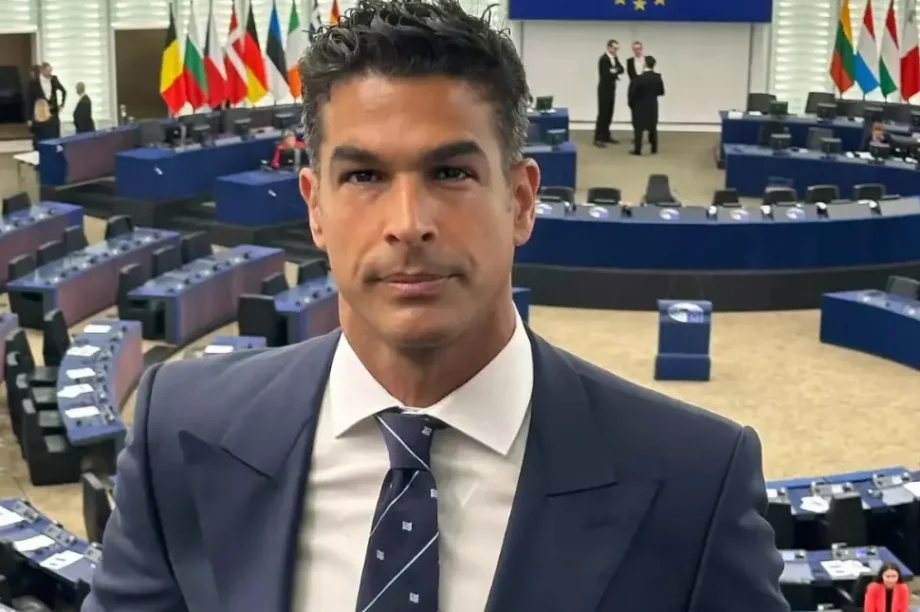 Νίκος Αναδιώτης