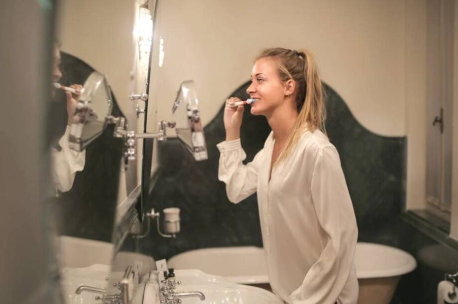 οδοντόβουρτσα