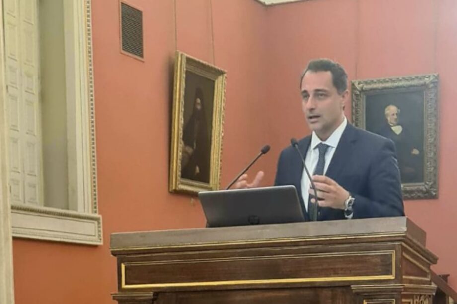 Μάξιμος Σενετάκης