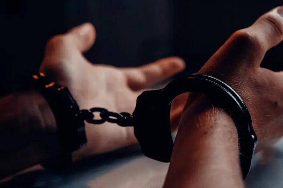 Τρίπολη χειροπέδες