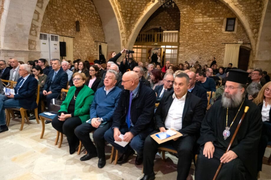 Στην τελετή απονομής βραβείων του Πανεπιστημίου ο Σταύρος Αρναουτάκης